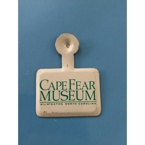 Vintage Cape Fear Museum NC green white Pinback Button Pin Metal Tin Litho - Picture 1 of 3
